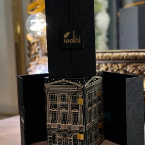 Ioaku adventskalender - HELT ny och slutsåld adventskalender från Ioaku! Det är kalendern ”Twinkle star” i guld! Väldigt populär och går ej att köpa längre❤️ Säljer den till väldigt bra pris med tanke på hur många smycken man får!