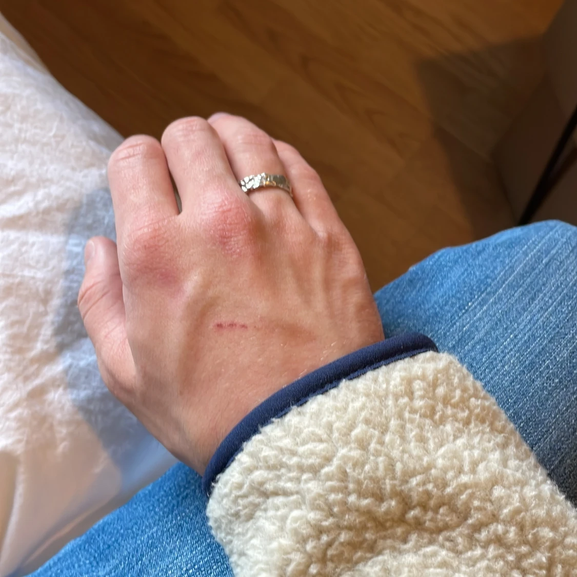 Silverring från seams