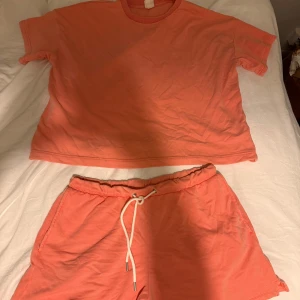 Korallfärgat set - Set från H&M 