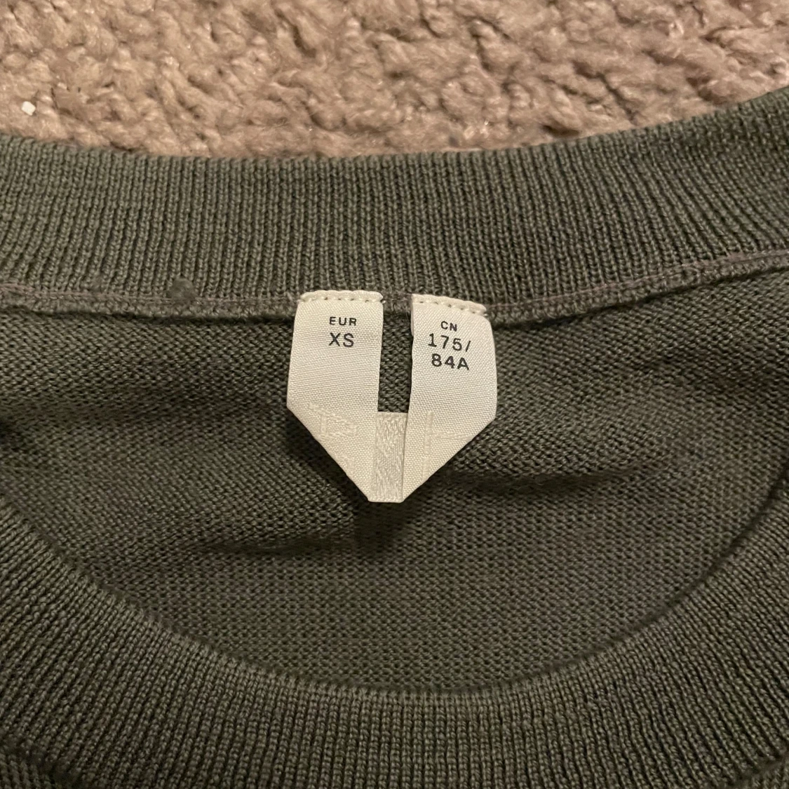 Olivgrön tröja i bomull - 91