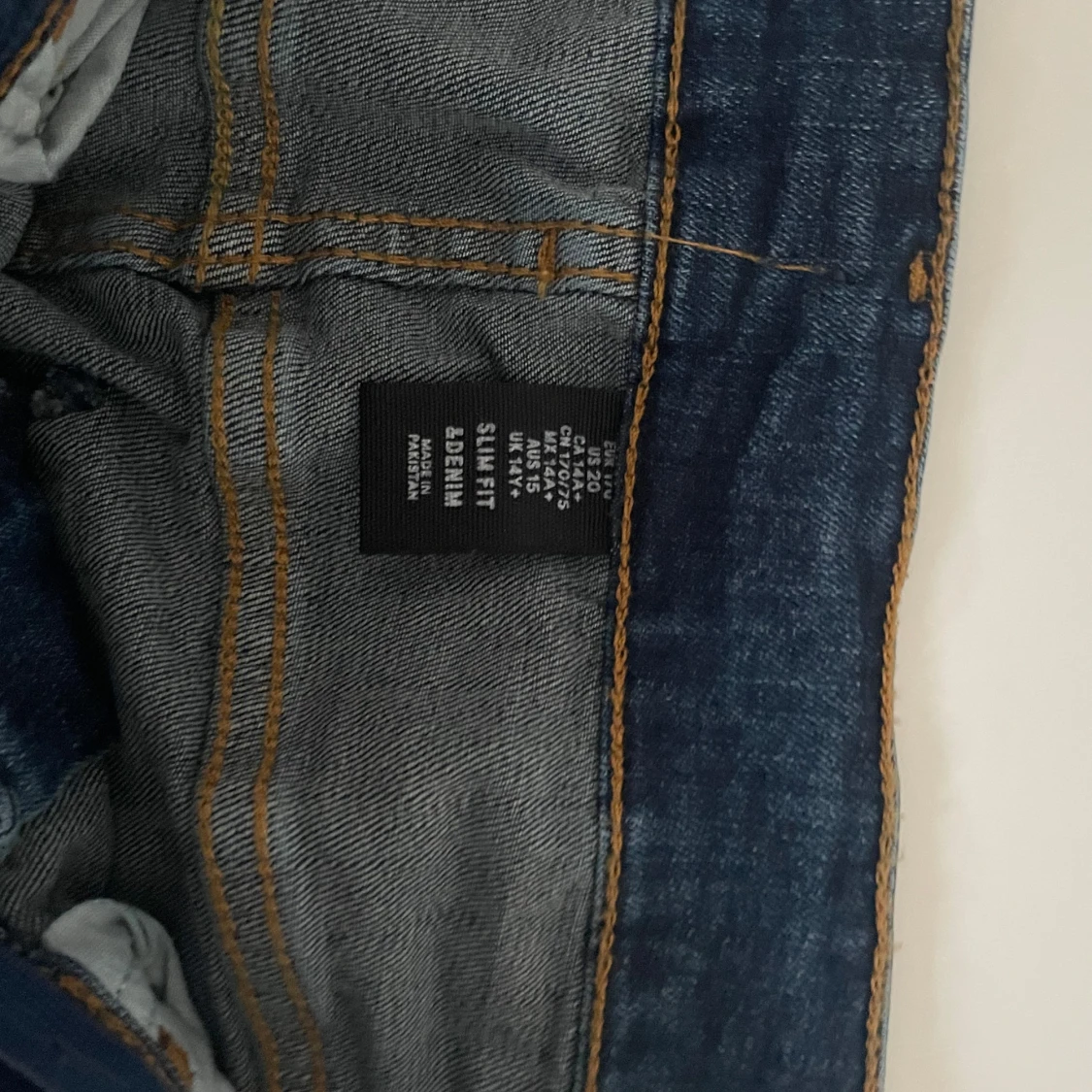 Blå jeans från Hm - 91