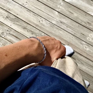 Silver Armband - Har Size: 8 inch & 9 inch. | INGÅR ETT GRATIS VID KÖP AV NÅGON VARA SOM VI SÄLJER | Superskick (nya) | Är bra kvalitet i rostfritt stål med supersnygg länk | Skriv vid minsta intresse 🙌