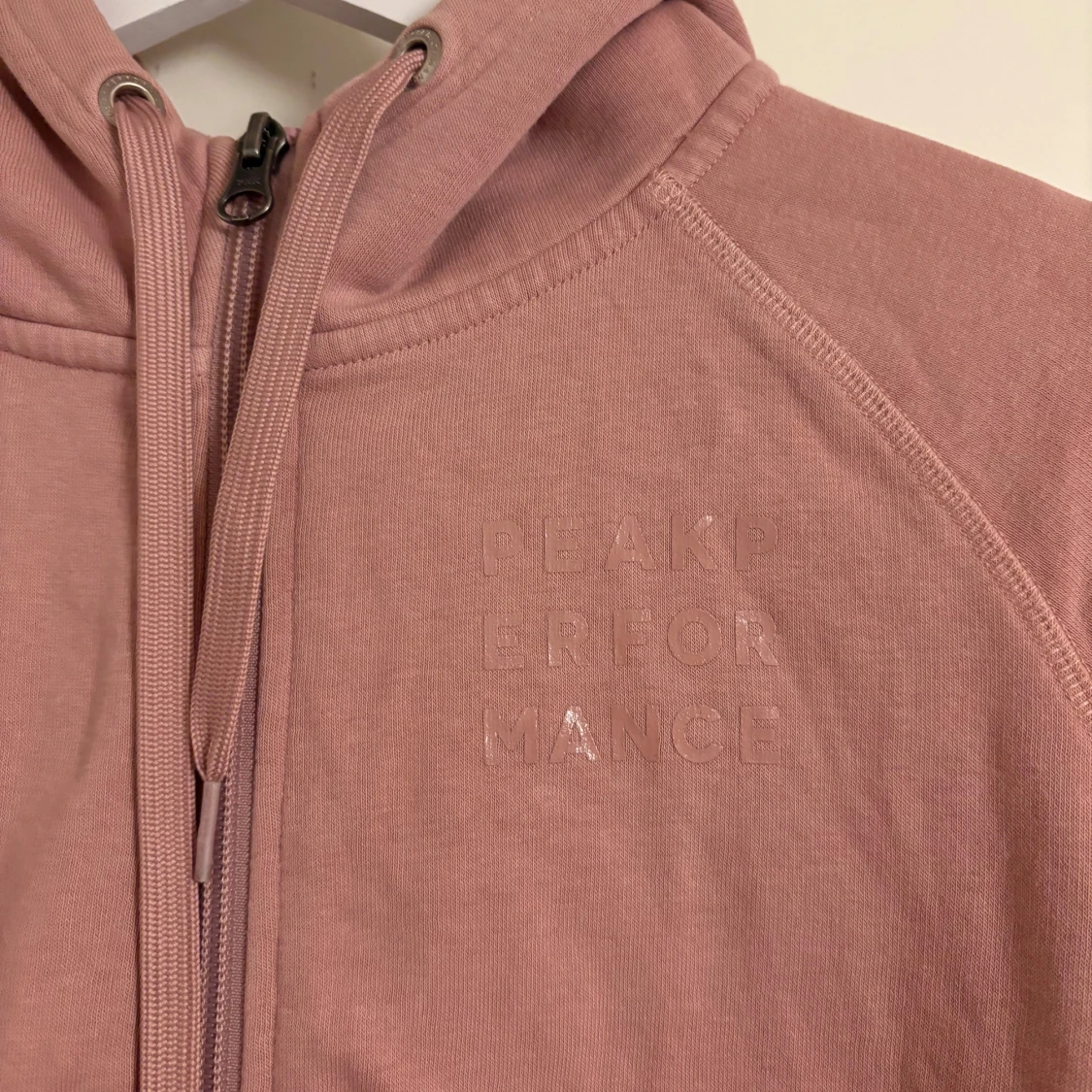 Hoodie från PeakPerformans - 91