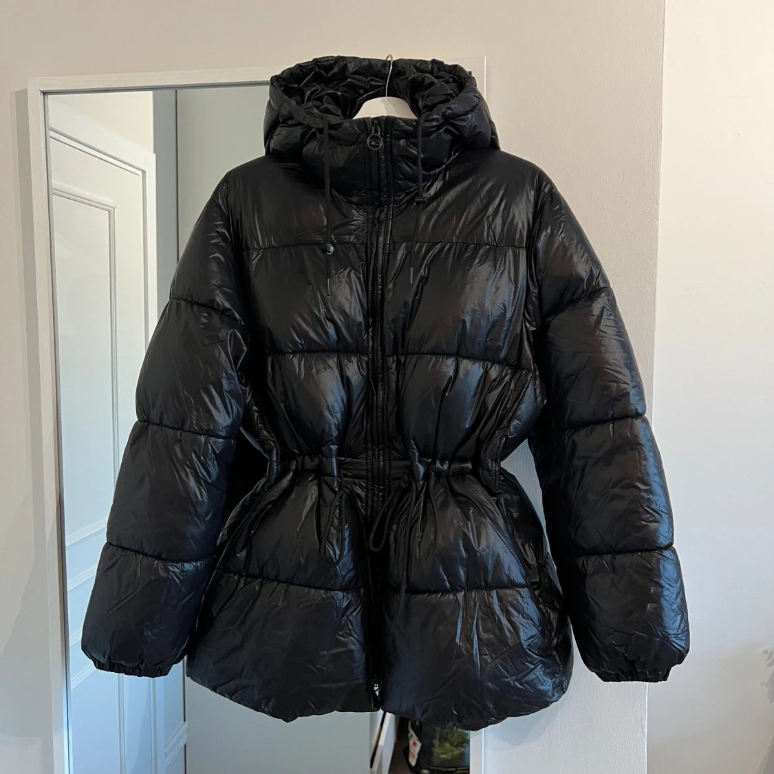 Svart pufferjacka  - 90