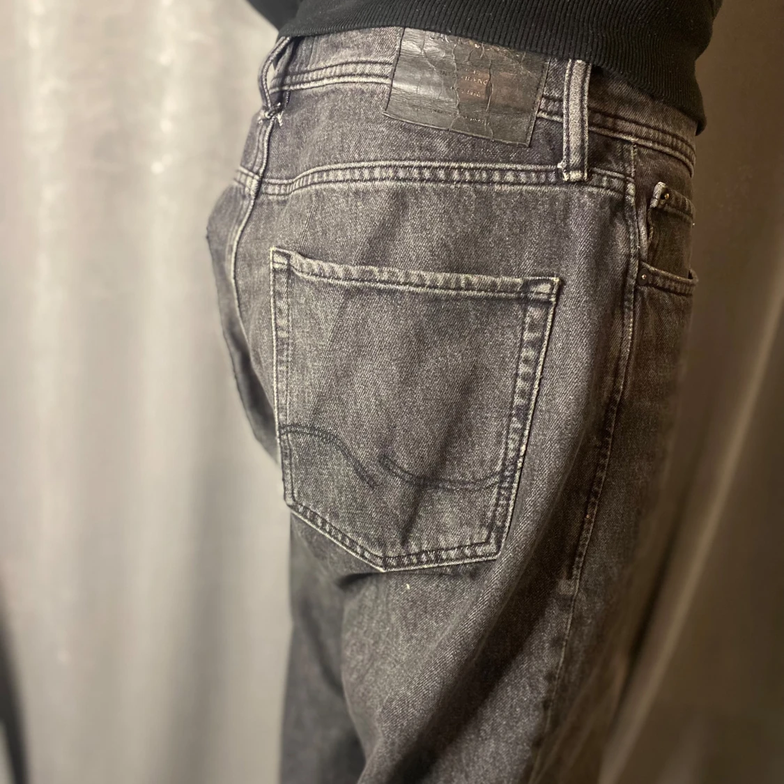 Grå jeans från Jack & Jones - 90
