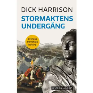 »Läsaren får en initierad bild av den svenska stormaktens undergång. Harrison har en utmärkt förmåga att beskriva komplicerade förlopp på ett populärvetenskapligt sätt. Han lyckas koppla samman historiska händelser med vår samtid på ett sätt som stimulerar läsningen. Betyg 5/5.« BTJNär det svenska imperiet stod på höjden av sin makt omkring år 1660 fanns egentligen bara en fråga på samtidens läppar: hur länge skulle stormakten bestå? Och olyckskorparna fick rätt. När Sverige styrdes av hjältekungarna Karl XI och Karl XII genomled det svenska stormaktsväldet en halvsekellång dödskamp. Trots det saknades inte framgångar på slagfältet. Karl XI stärkte greppet om Skåne och hans son avvärjde illasinnade anfall från såväl Danmark som Ryssland och Sachsen-Polen. Först efter nio år av framgångsrika fälttåg skulle Karl XII:s krigslycka vända i det dramatiska nederlaget vid Poltava. I Stormaktens undergång skildrar Dick Harrison hur Sverige förvandlades från en stormakt på den europeiska spelplanen till en småstat i dess periferi. Det är en historia om både krigiska segrar och nederlag, men också om storpolitik, ekonomisk utveckling och inte minst det höga pris som svenskarna tvingades betala i form av mänskligt lidande.     Format Danskt band   Omfång 176 sidor   Språk Svenska   Förlag Historiska Media   Utgivningsdatum 2020-01-13   ISBN 9789177891482  