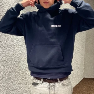 Jacquemus hoodie - Jacquemus hoodie,  8/10 skick. Storlek S. Nypris 2900kr