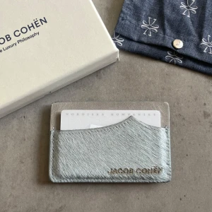 Jacob Cohen plånbok  - Säljer väldigt snygg plånbok från Jacob Cohen, bra skick som ny