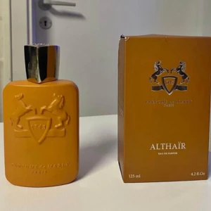 Parfums de Marly Althair - Säljer en PDM Althair Grymt go vaniljig doft perfekt till vintern‼️ Ca 115/125ml kvar Pm för mer frågor