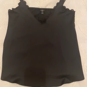 Svart linne  - Fint linne 