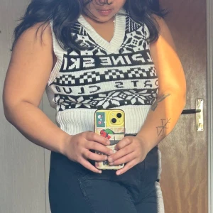 Crop top stickade - Köpte men aldrig använt