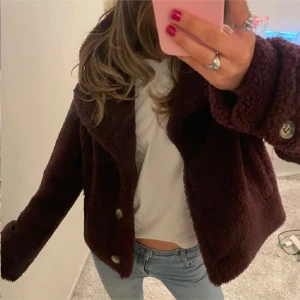 dröm jackan - sååå snygg, är inte helt säker på att jag vill sälja då den är sååå drömmig❤️❤️❤️❤️❤️