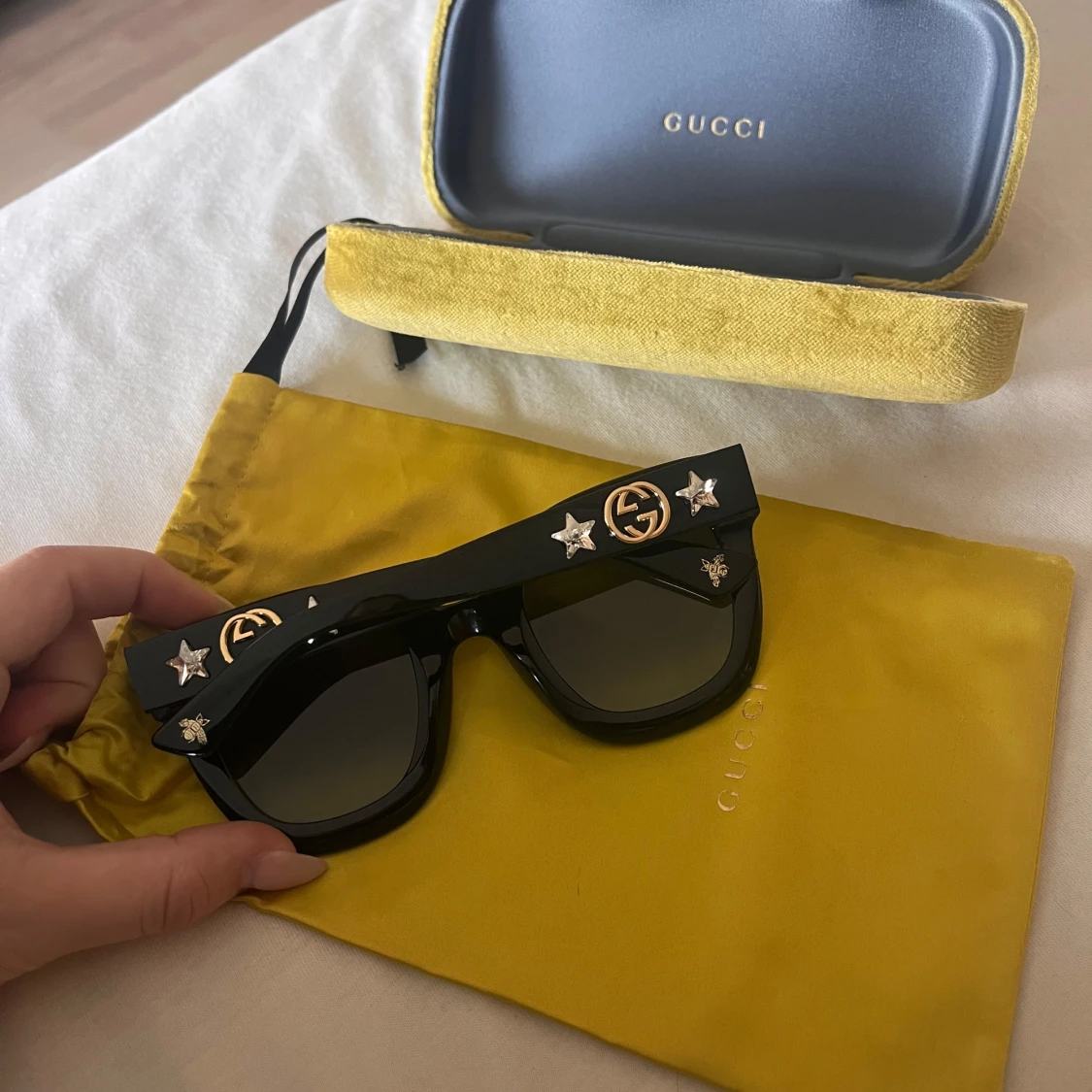 Solglasögonen  - 90