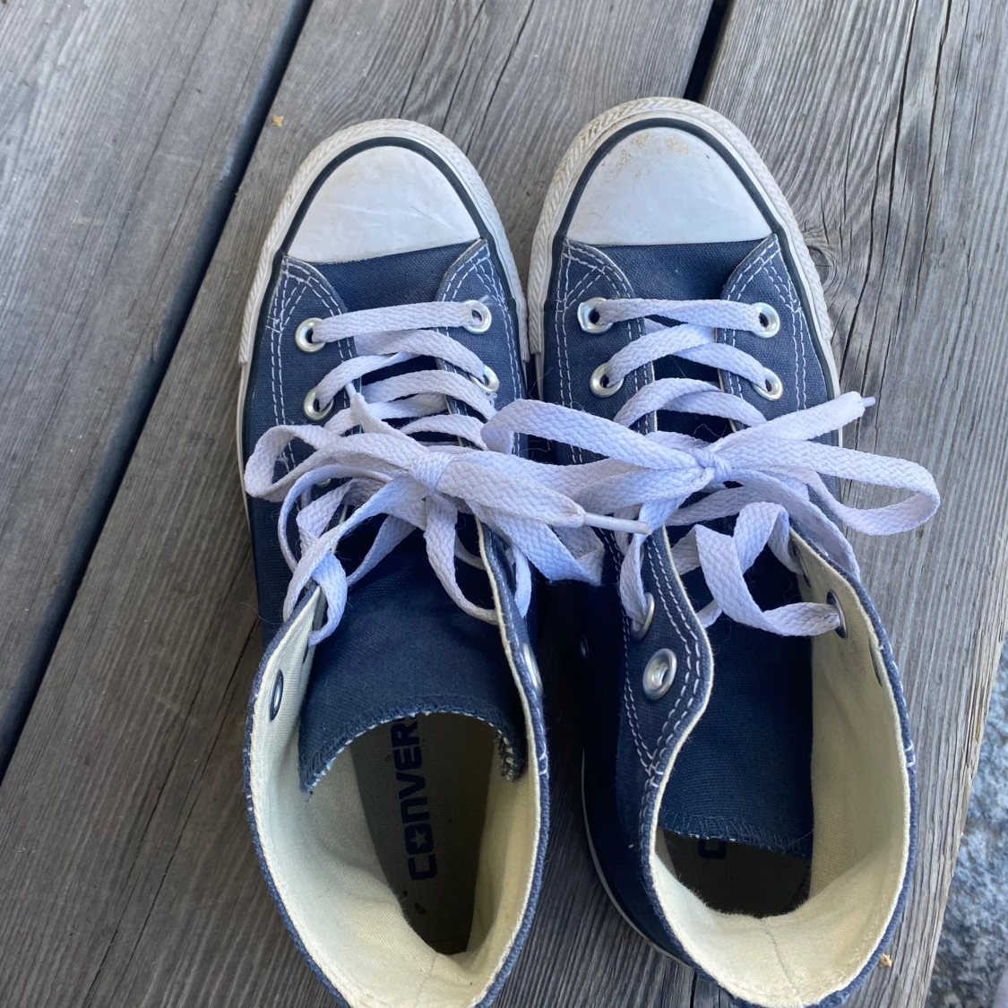 Mörkblå Converse  - 91