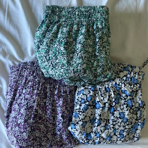 Kjol från zara - Säljer kjolar från zara, alla tre är byxkjolar med shorts i. Bra skick. Säljs styckvis för 110kr