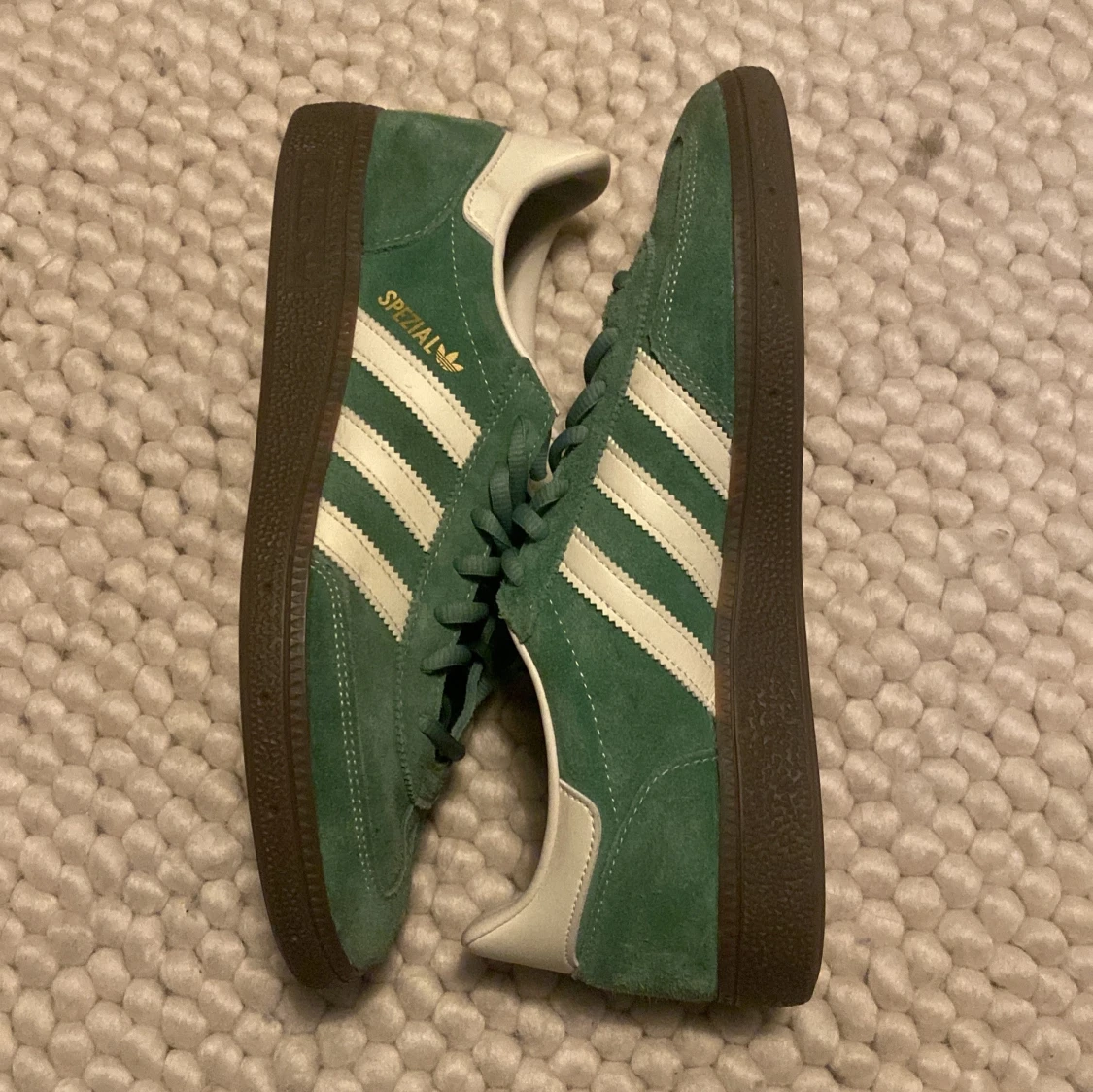 Gröna Adidas spezial - 93