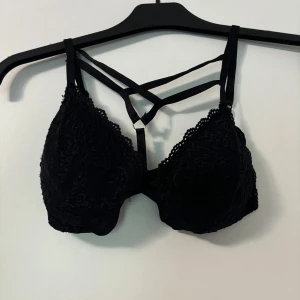 Bh - Bh kan kommas alla tillsammans för 20kr eller 10kr st