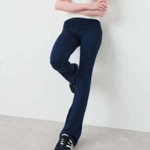 Yoga pants - Superfina yoga pants från Gina Young! Helt oanvända och i jättebra skick.