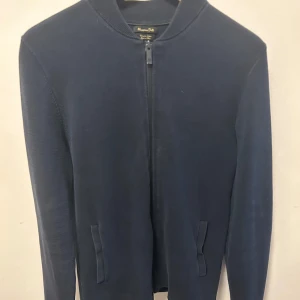 Massimo Dutti tröja - Storlek M men sitter som S
