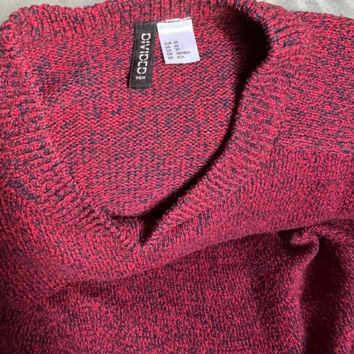 Vinröd stickad tröja från H&M Divided - 91