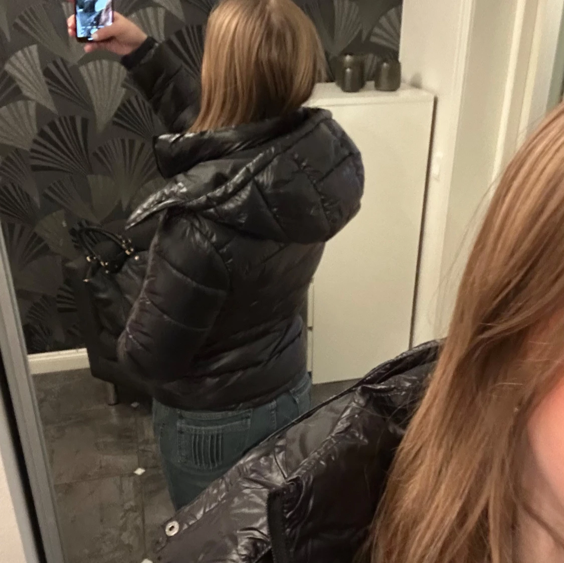 Svart pufferjacka - 91