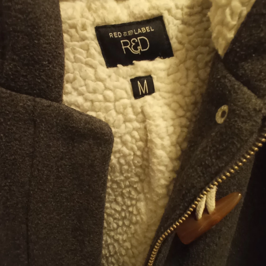 Grå duffeljacka från Red Label - 90