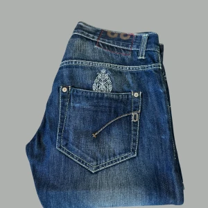 DonDup Jeans - - Skick: 8.5/10  - Nypris: 3000 SEK  - Storlek: 32