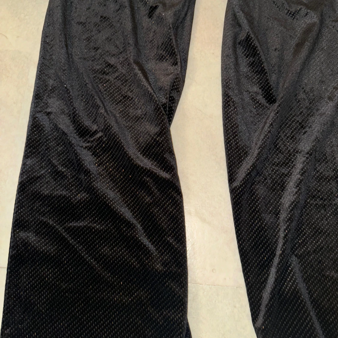 Svarta byxor i sammet - 91