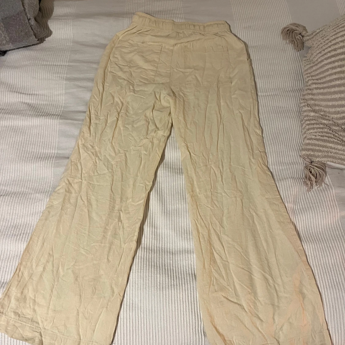 Ljusgula linnebyxor - 91