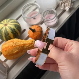 Jättefint armband - Som ny aldrig andvänd