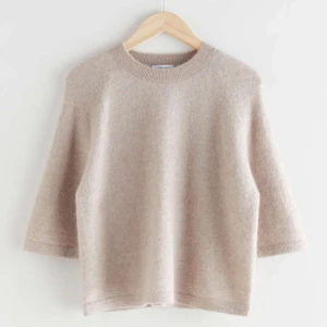 &other stories tröja - Jätte fin och skön stickad tröja från &other stories