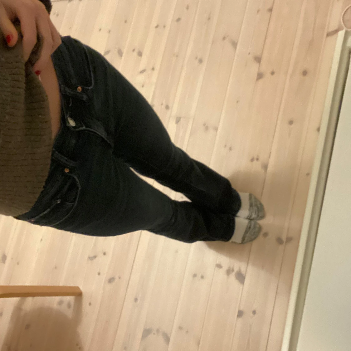 Mörkblåa bootcut jeans
