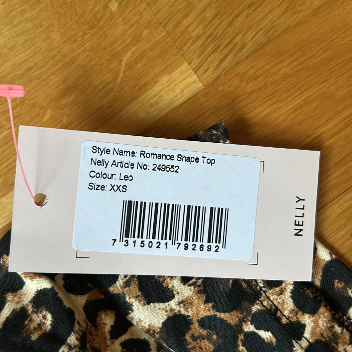 Leopardmönstrad topp från Nelly - 1