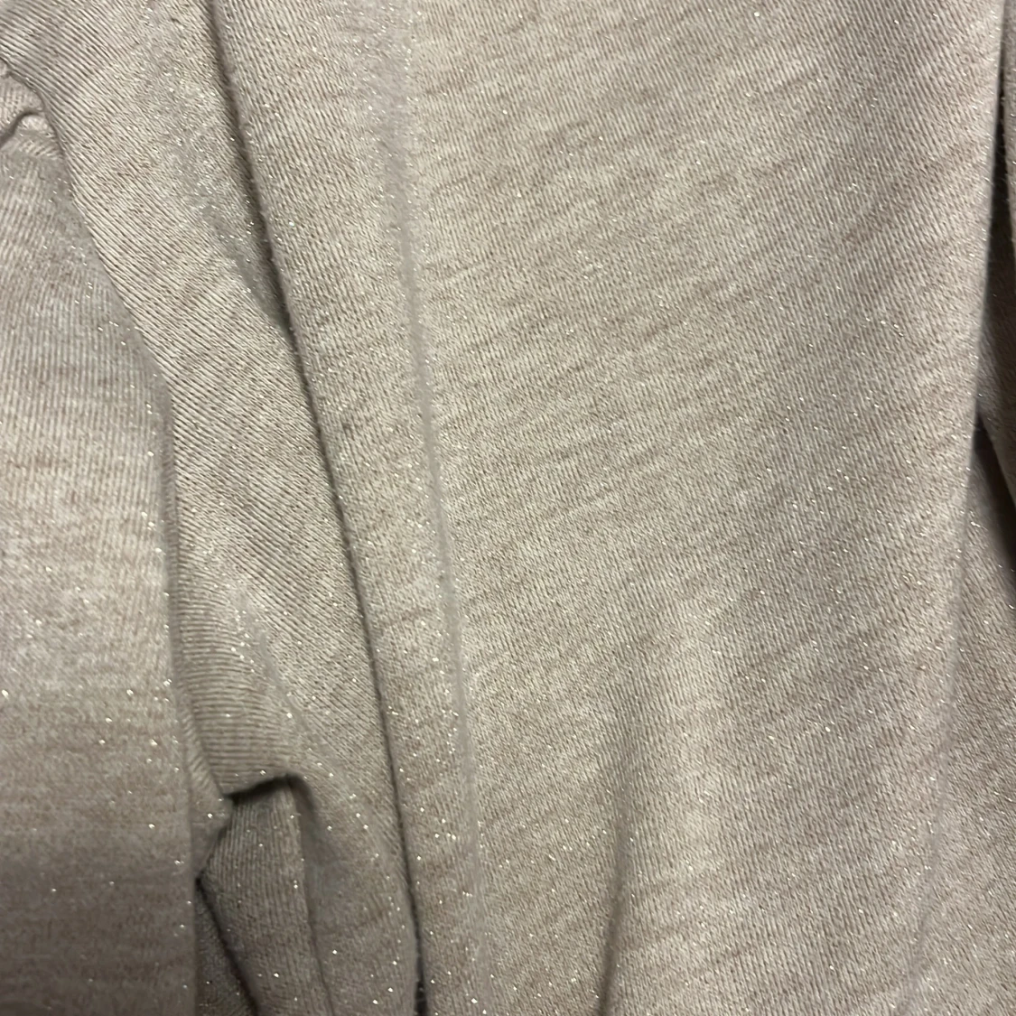 Topp med puffärmar  - 91