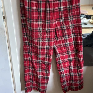 Pyjamasbyxor  - Fina pyjamas byxor, används inte längre, fint skick inga hål eller skador. 