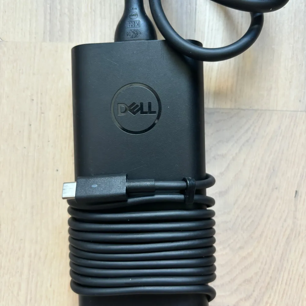 Dell 90w datorladdare Passar skoldatorer  . Övrigt.