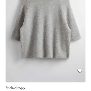 Other stories tröja i jätte bra sick, säljer för att den inte kommer till användning längre, nypris 790 kr💕