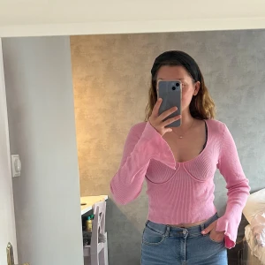 Rosa tröja - Väldigt skönt material!