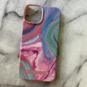 iPhone 14 skal - iPhone 14 skal från idealofsweden. Nästan aldrig använt. 