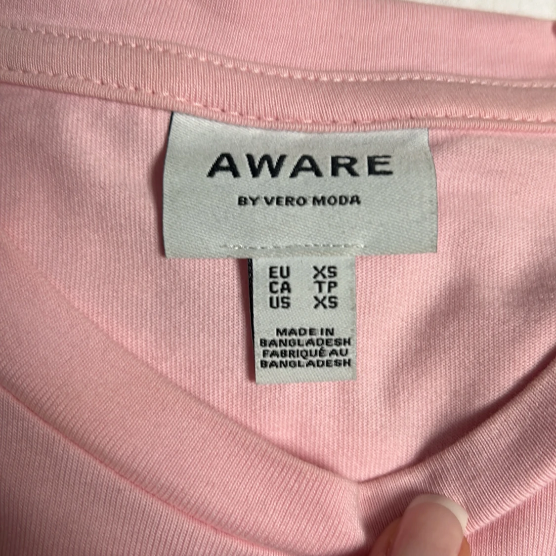 Rosa och vit topp från Aware by Vero Moda - 91