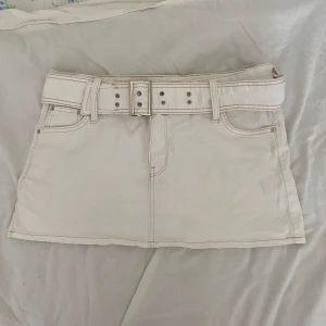 Y2K kjol - Fint skick!