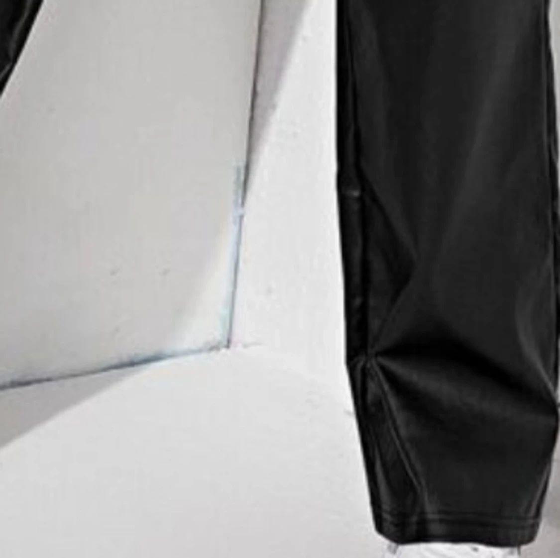 Svarta skinnbyxor - 90