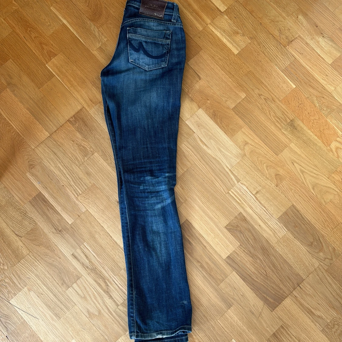 Mörkblåa LTB jeans - 91