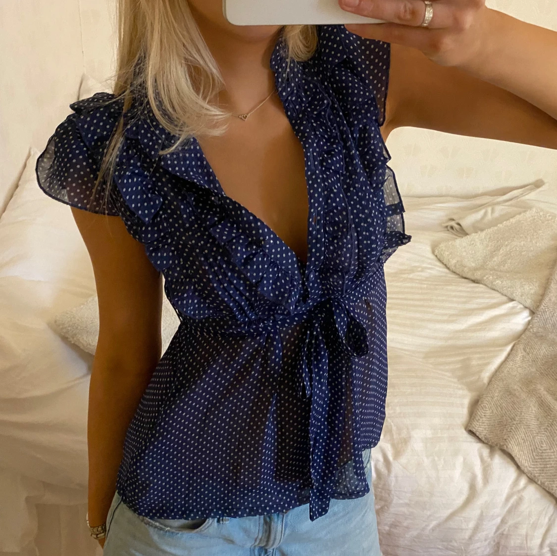 Blå prickig blus - 91