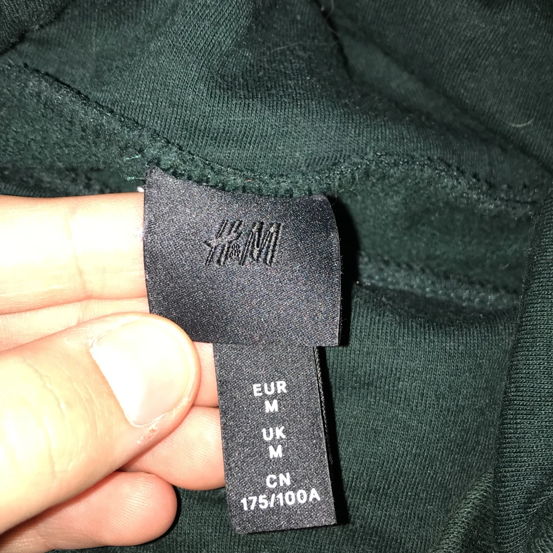 Mörkgrön tröja från H&M - 90
