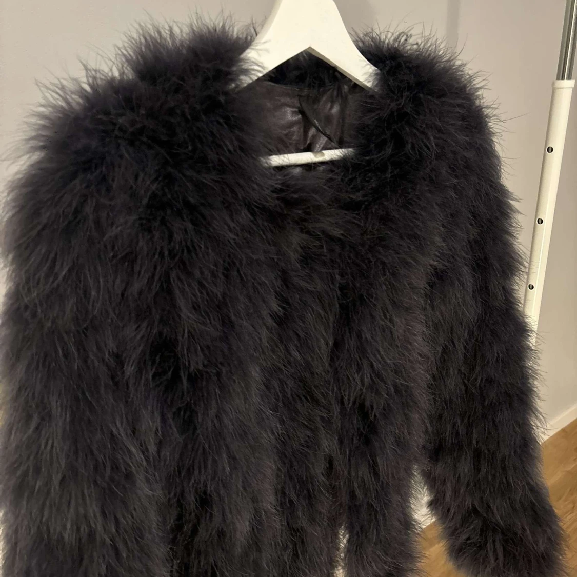 Svart pälsjacka - 93