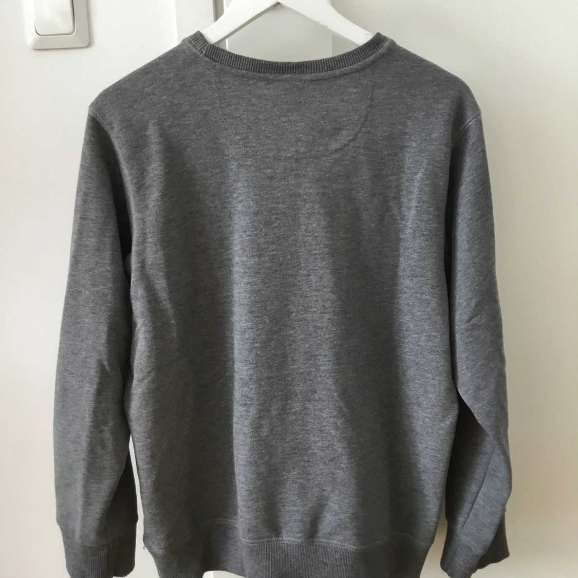 Grå sweatshirt från Kenzo med tigerbroderi - 90