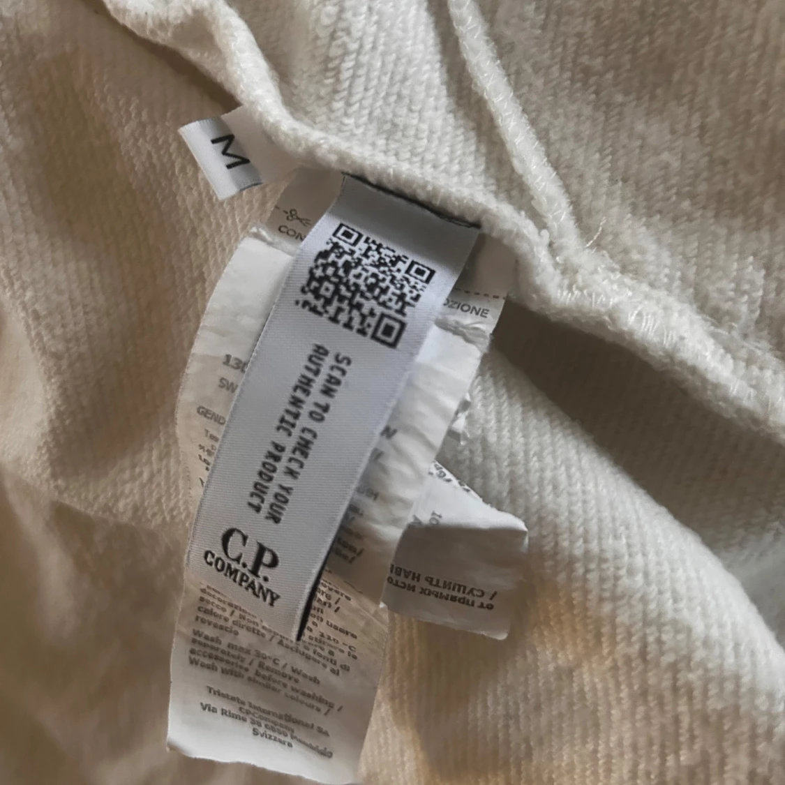 Vit huvtröja från C.P. Company