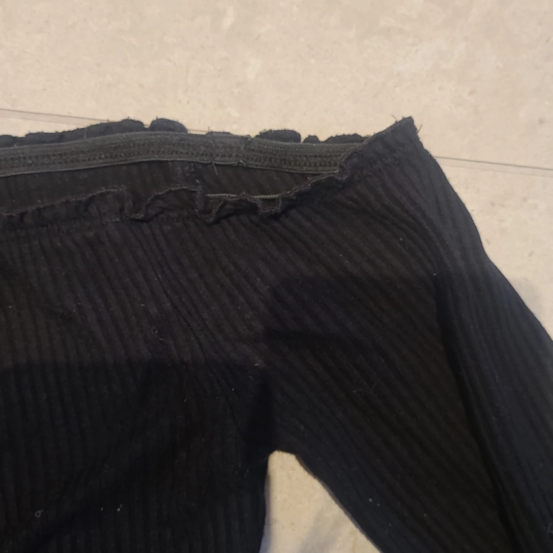 Svart offshoulder topp - 93