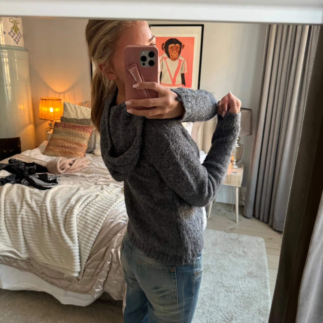 Grå stickad hoodie - 91